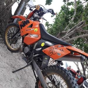 Meet your Posher, Luis angel